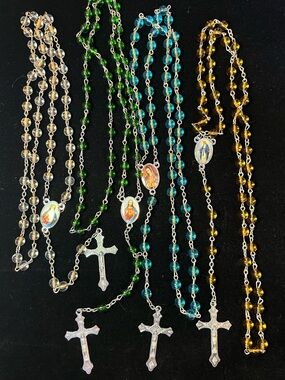 ☦️ Vintage Bundle Rosary Necklaces with Cross Pendant